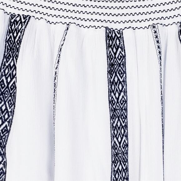 Alya  White Gauze‎ Navy Embroidered Skater Skirt Size Large Fully lined - Picture 7 of 10